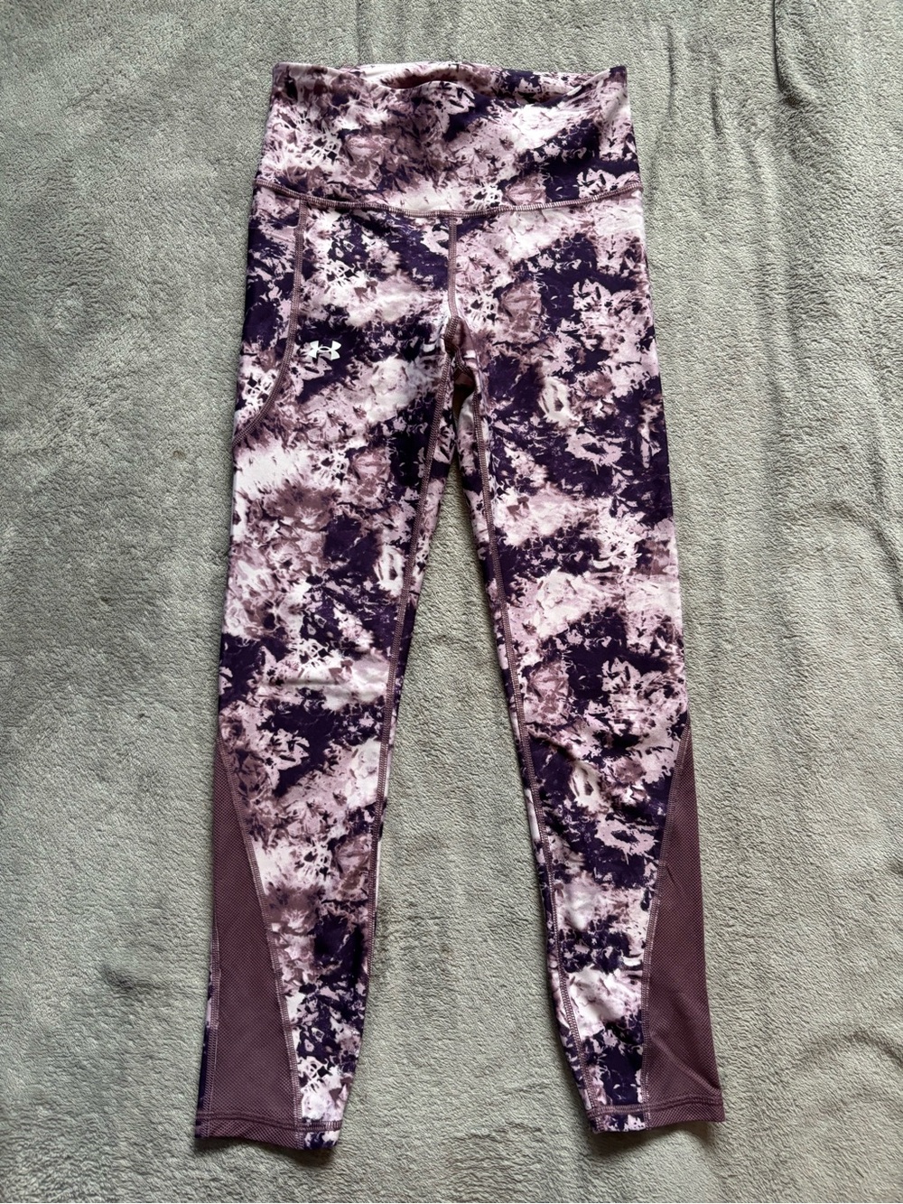 Under Armour Leggings Womens S Purple Camo Compression HeatGear Running Athletic